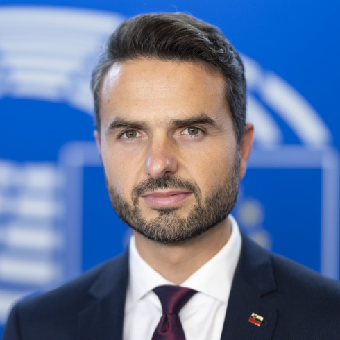 Matej Tonin